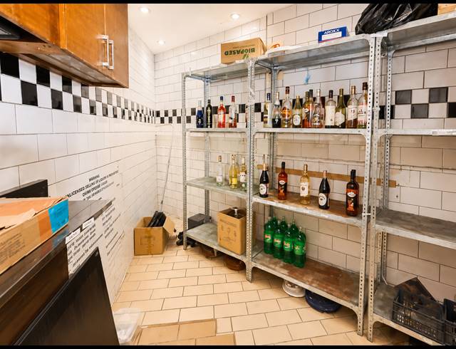 155M² RESTAURANT FOR SALE IN MARGATE BEACH